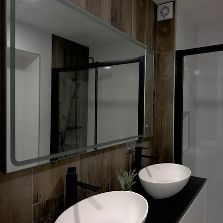 Mara ヴィラ ビラノーバ・デ・アロウサ